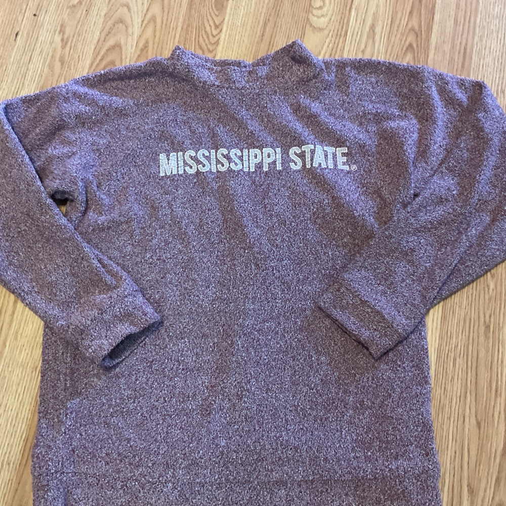 Comfy Mississippi State Maroon Sweater by Woolly Threads M.(48”X26”